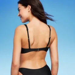 Women's Scoop Front Underwire Bikini Top - Wild Fable™ Black